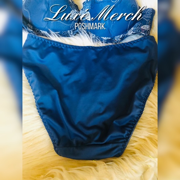 👙 Elegant Panty & Bra Set - Embroidered Stitching - Picture 5 of 7